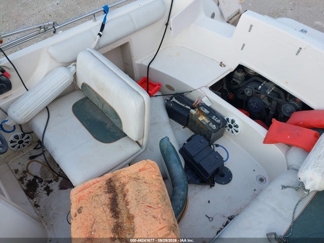 46241677 :رقم المزاد ، GDYK8370D898 vin ، 1998 Hurricane Fundeck 248 مزاد بيع