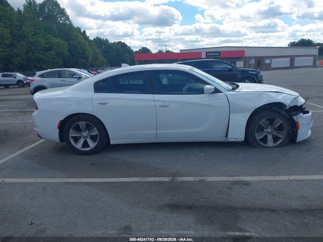 Продаж на аукціоні авто 2016 Dodge Charger Sxt, vin: 2C3CDXHG3GH350292, номер лоту: 46241752