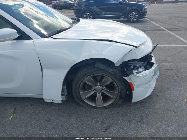 Продаж на аукціоні авто 2016 Dodge Charger Sxt, vin: 2C3CDXHG3GH350292, номер лоту: 46241752