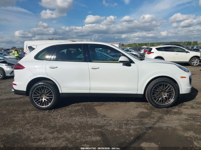 2017 Porsche Cayenne Platinum Edition მანქანა იყიდება აუქციონზე, vin: WP1AA2A28HKA83561, აუქციონის ნომერი: 46241762