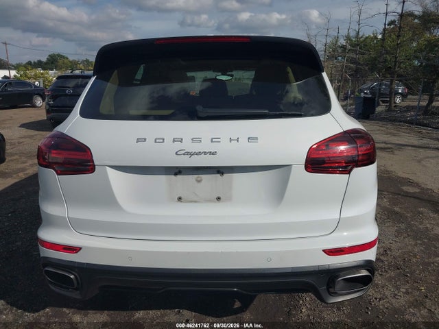 2017 Porsche Cayenne Platinum Edition მანქანა იყიდება აუქციონზე, vin: WP1AA2A28HKA83561, აუქციონის ნომერი: 46241762