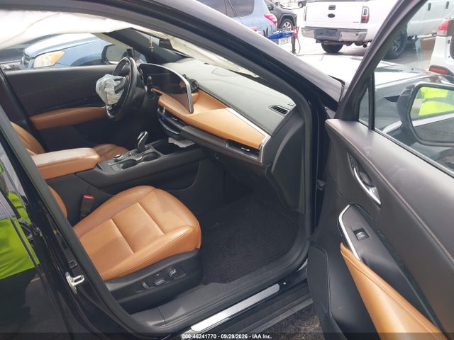 46241770 :رقم المزاد ، 1GYFZCR45RF169944 vin ، 2024 Cadillac Xt4 Fwd Premium Luxury مزاد بيع