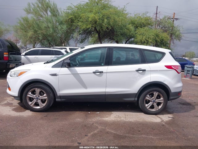 2015 Ford Escape S მანქანა იყიდება აუქციონზე, vin: 1FMCU0F7XFUA58071, აუქციონის ნომერი: 46241774