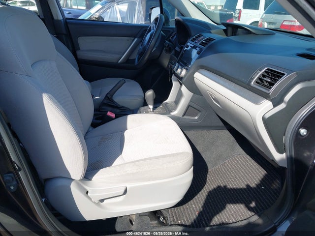 Subaru Forester 2.5i Premium 2016 JF2SJAGC1GH411139 Image 5