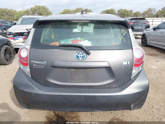 46241829 :رقم المزاد ، JTDKDTB35D1545598 vin ، 2013 Toyota Prius C Two مزاد بيع