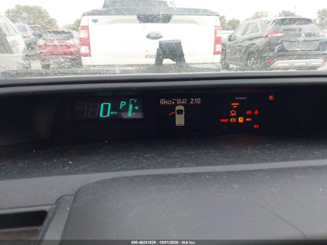 46241829 :رقم المزاد ، JTDKDTB35D1545598 vin ، 2013 Toyota Prius C Two مزاد بيع