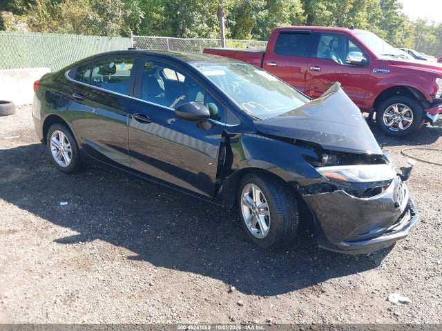 46241889 :رقم المزاد ، 1G1BE5SM4H7272568 vin ، 2017 Chevrolet Cruze Lt Auto مزاد بيع