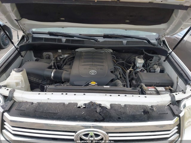 Продаж на аукціоні авто 2017 Toyota Tundra Sr5 4.6l V8, vin: 5TFEM5F14HX118546, номер лоту: 46242016