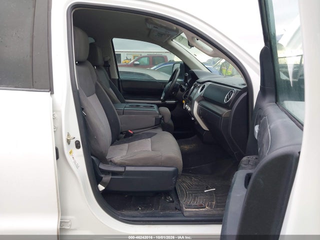 Продаж на аукціоні авто 2017 Toyota Tundra Sr5 4.6l V8, vin: 5TFEM5F14HX118546, номер лоту: 46242016