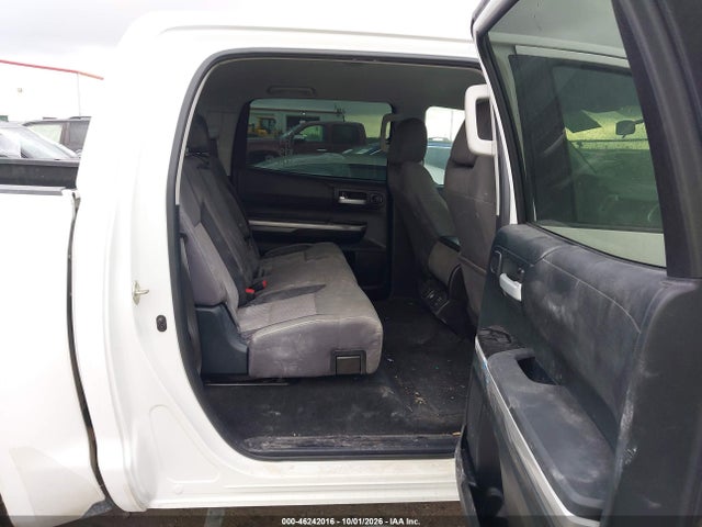 Продаж на аукціоні авто 2017 Toyota Tundra Sr5 4.6l V8, vin: 5TFEM5F14HX118546, номер лоту: 46242016