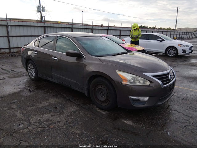 Продаж на аукціоні авто 2015 Nissan Altima 2.5 S, vin: 1N4AL3AP1FC267556, номер лоту: 46242027