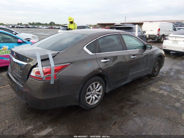 Продаж на аукціоні авто 2015 Nissan Altima 2.5 S, vin: 1N4AL3AP1FC267556, номер лоту: 46242027