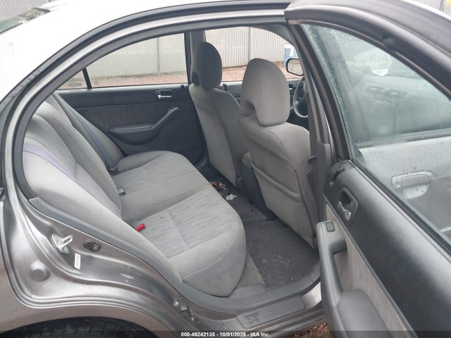 46242135 :رقم المزاد ، 2HGES16675H585830 vin ، 2005 Honda Civic Lx مزاد بيع
