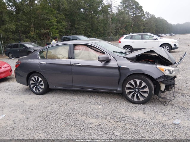 Auction sale of the 2017 Honda Accord Hybrid, vin: JHMCR6F37HC003848, lot number: 46242169