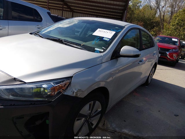 KMHC65LC7HU040638 Hyundai Ioniq Hybrid Blue