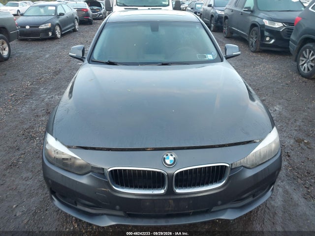 46242233 :رقم المزاد ، WBA8E5G33HNU42736 vin ، 2017 Bmw 320i Xdrive مزاد بيع