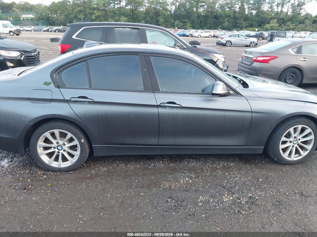 46242233 :رقم المزاد ، WBA8E5G33HNU42736 vin ، 2017 Bmw 320i Xdrive مزاد بيع