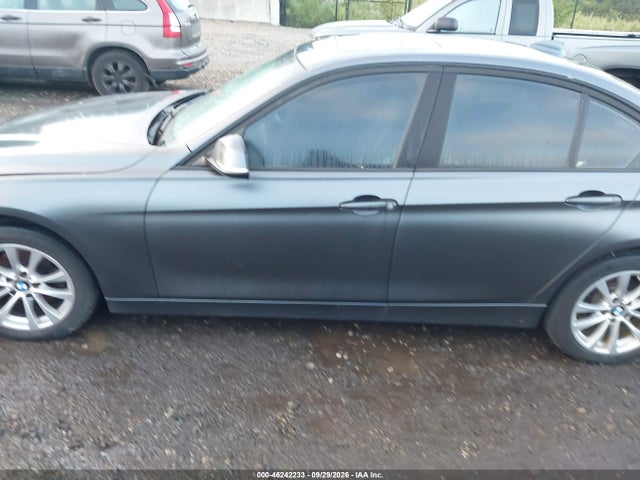 46242233 :رقم المزاد ، WBA8E5G33HNU42736 vin ، 2017 Bmw 320i Xdrive مزاد بيع