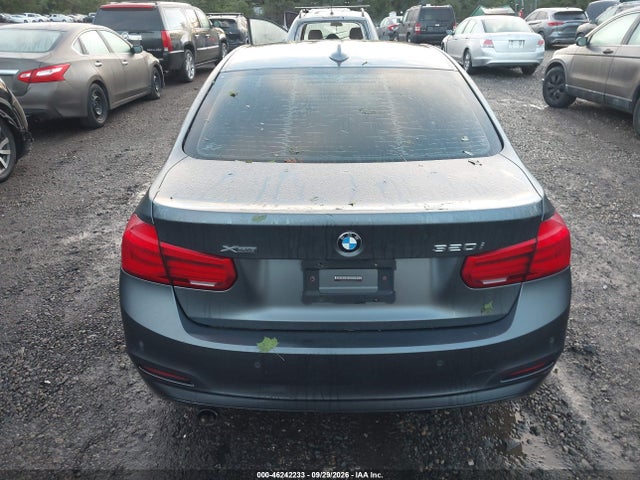 46242233 :رقم المزاد ، WBA8E5G33HNU42736 vin ، 2017 Bmw 320i Xdrive مزاد بيع
