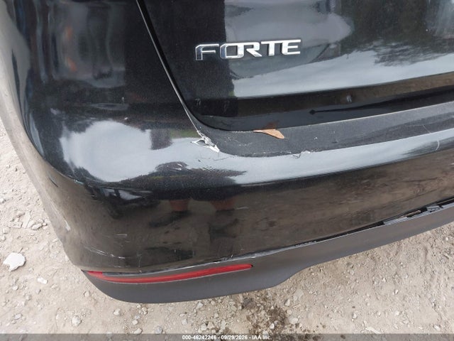 2017 Kia Forte Lx მანქანა იყიდება აუქციონზე, vin: 3KPFL4A73HE066954, აუქციონის ნომერი: 46242246