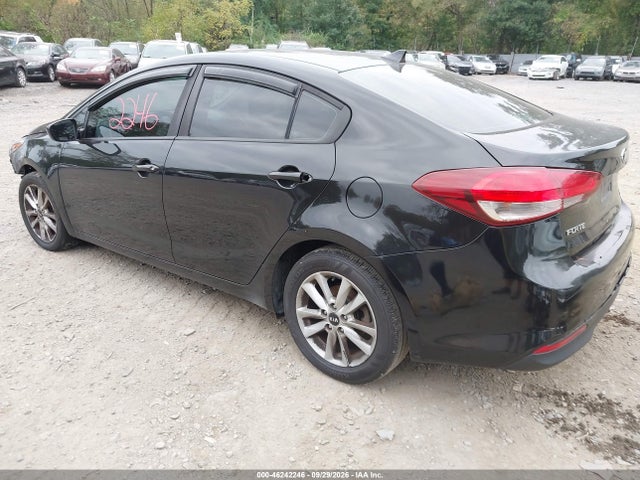 2017 Kia Forte Lx მანქანა იყიდება აუქციონზე, vin: 3KPFL4A73HE066954, აუქციონის ნომერი: 46242246