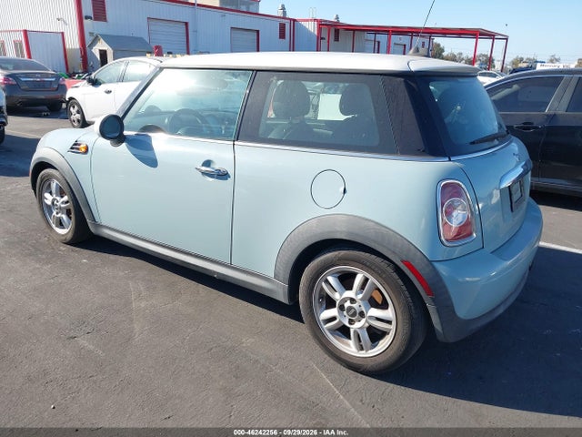 46242256 :رقم المزاد ، WMWSU3C52DT687795 vin ، 2013 Mini Hardtop Cooper مزاد بيع