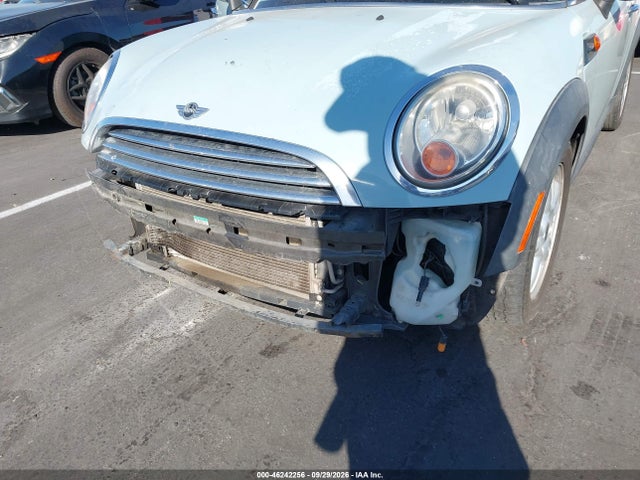 46242256 :رقم المزاد ، WMWSU3C52DT687795 vin ، 2013 Mini Hardtop Cooper مزاد بيع