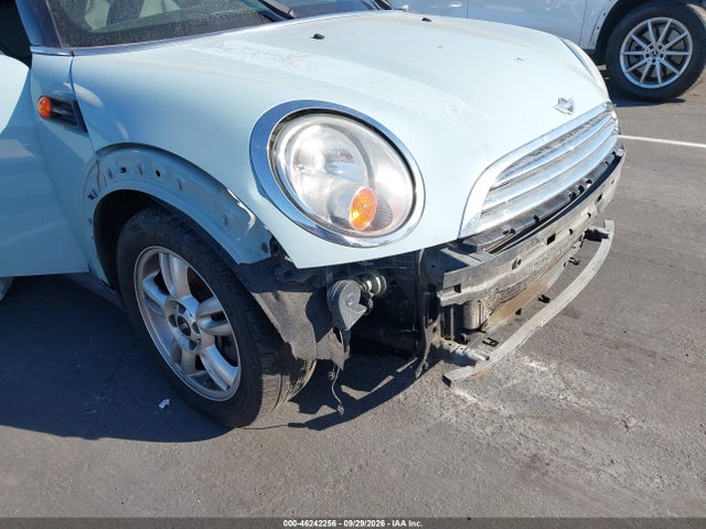 46242256 :رقم المزاد ، WMWSU3C52DT687795 vin ، 2013 Mini Hardtop Cooper مزاد بيع