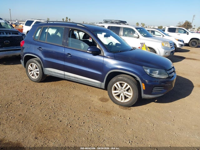 2016 WVGAV7AX8GW544386 main image