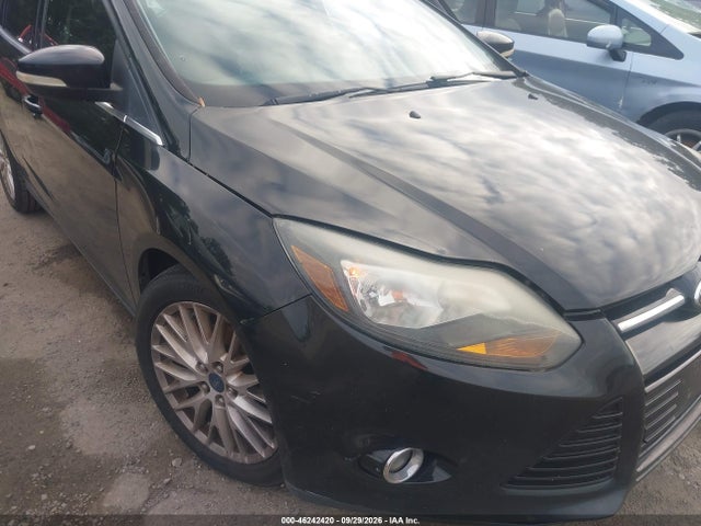 46242420 :رقم المزاد ، 1FADP3N22EL346118 vin ، 2014 Ford Focus Titanium مزاد بيع
