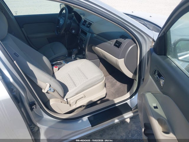 46242435 :رقم المزاد ، 3FAHP0HAXBR112485 vin ، 2011 Ford Fusion Se مزاد بيع