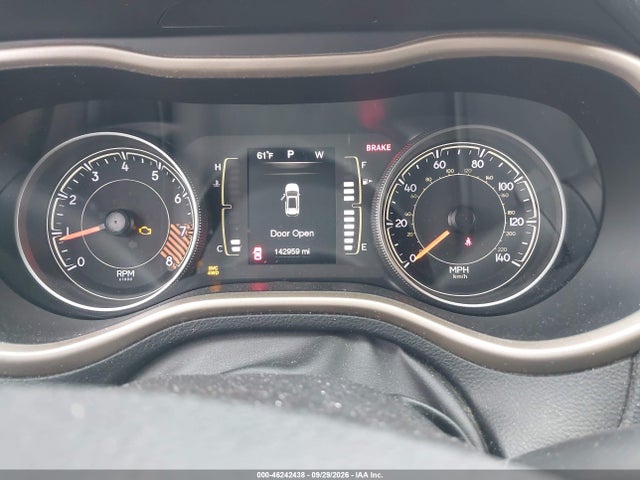 Продажа на аукционе авто 2015 Jeep Cherokee Latitude, vin: 1C4PJMCS4FW769767, номер лота: 46242438
