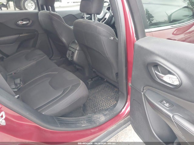 Продажа на аукционе авто 2015 Jeep Cherokee Latitude, vin: 1C4PJMCS4FW769767, номер лота: 46242438