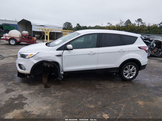 2017 Ford Escape Se მანქანა იყიდება აუქციონზე, vin: 1FMCU0GD6HUE90907, აუქციონის ნომერი: 46242446