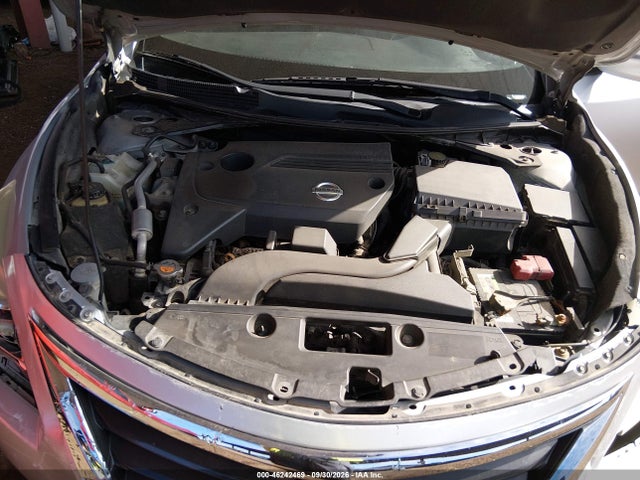 2015 Nissan Altima 2.5/2.5 S/2.5 Sl/2.5 Sv მანქანა იყიდება აუქციონზე, vin: 1N4AL3AP7FC200864, აუქციონის ნომერი: 46242469
