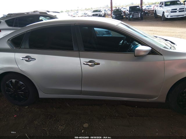 2015 Nissan Altima 2.5/2.5 S/2.5 Sl/2.5 Sv მანქანა იყიდება აუქციონზე, vin: 1N4AL3AP7FC200864, აუქციონის ნომერი: 46242469