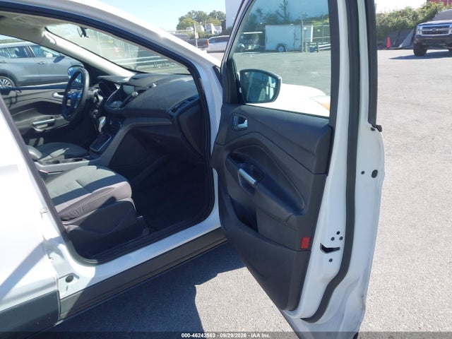 Продажа на аукционе авто 2014 Ford Escape Se, vin: 1FMCU0GX6EUA76001, номер лота: 46242563
