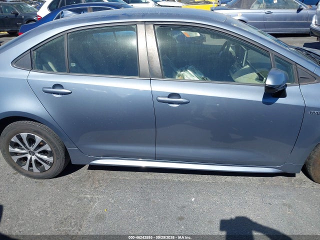 46242595 :رقم المزاد ، JTDEAMDE9MJ028122 vin ، 2021 Toyota Corolla Hybrid Le مزاد بيع