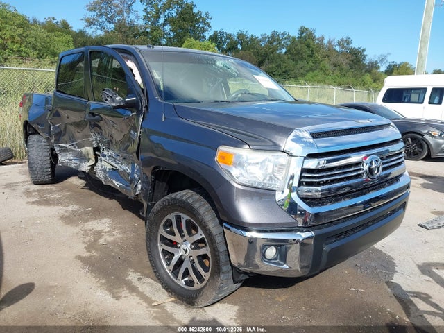 Продаж на аукціоні авто 2017 Toyota Tundra Sr5 5.7l V8, vin: 5TFEW5F19HX213050, номер лоту: 46242600