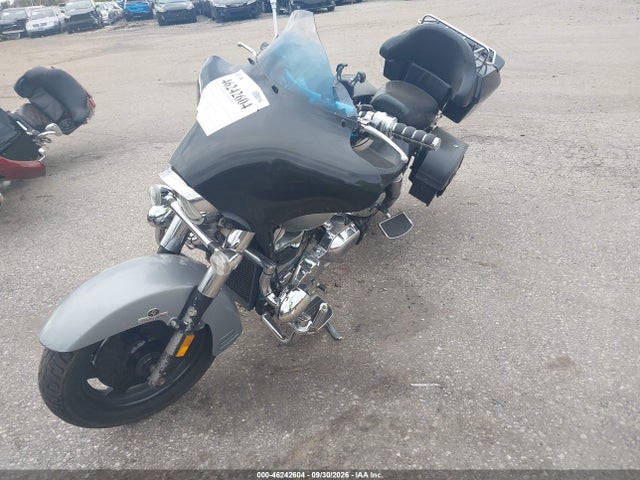 46242604 :رقم المزاد ، 1HFSC52315A211350 vin ، 2005 Honda Vtx1300 R مزاد بيع