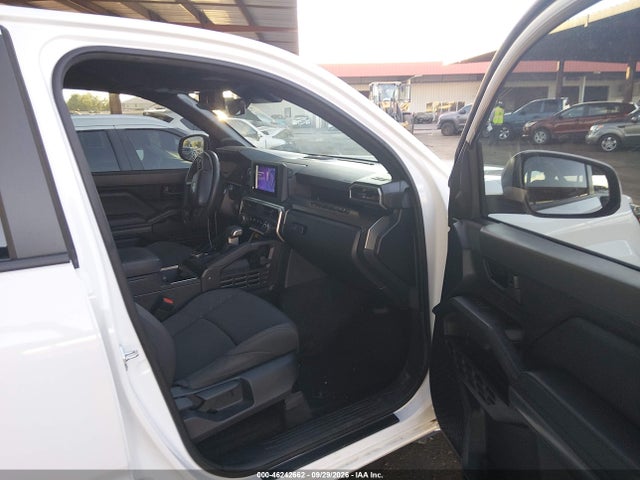 2025 Toyota Tacoma Sr5 მანქანა იყიდება აუქციონზე, vin: 3TMLB5JN5SM108645, აუქციონის ნომერი: 46242662