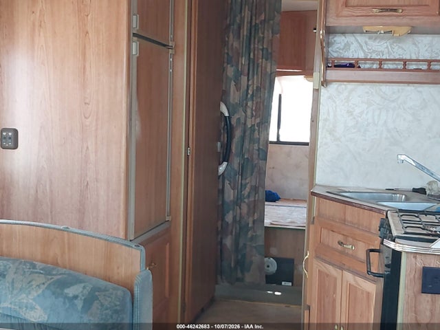 1997 Ford Econoline E450 Super Duty Cutwy  Rv მანქანა იყიდება აუქციონზე, vin: 1FDLE40S7VHB66608, აუქციონის ნომერი: 46242683