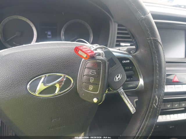 46242686 :رقم المزاد ، 5NPE24AF7JH688867 vin ، 2018 Hyundai Sonata Se مزاد بيع