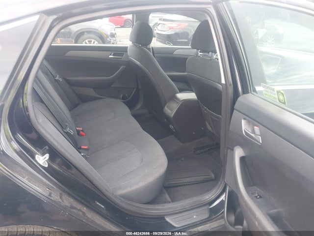 46242686 :رقم المزاد ، 5NPE24AF7JH688867 vin ، 2018 Hyundai Sonata Se مزاد بيع