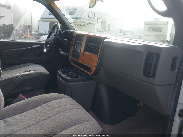 2004 Chevrolet Express Cutaway Base W/c7l/c7n მანქანა იყიდება აუქციონზე, vin: 1GBJG31U041150620, აუქციონის ნომერი: 46242687
