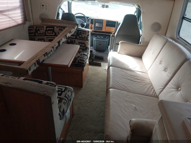 2004 Chevrolet Express Cutaway Base W/c7l/c7n მანქანა იყიდება აუქციონზე, vin: 1GBJG31U041150620, აუქციონის ნომერი: 46242687