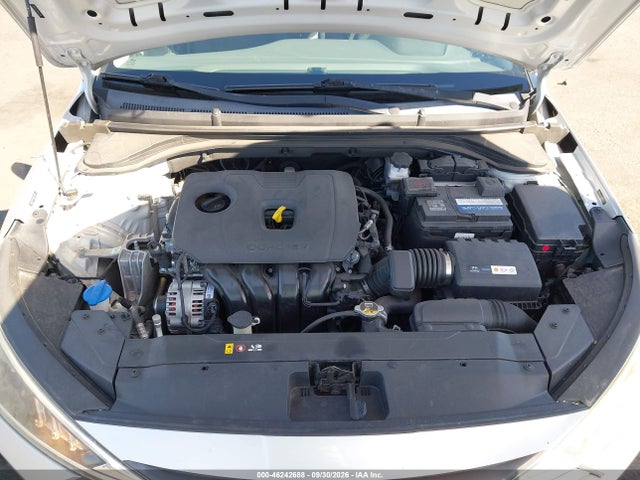 Продажа на аукционе авто 2019 Hyundai Elantra Se, vin: 5NPD74LF0KH413191, номер лота: 46242688