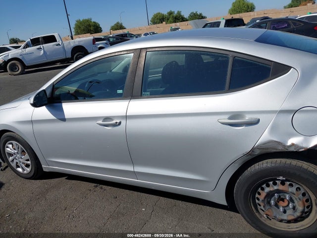 Продажа на аукционе авто 2019 Hyundai Elantra Se, vin: 5NPD74LF0KH413191, номер лота: 46242688