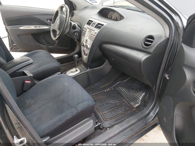 46242700 :رقم المزاد ، JTDBT923571096563 vin ، 2007 Toyota Yaris مزاد بيع