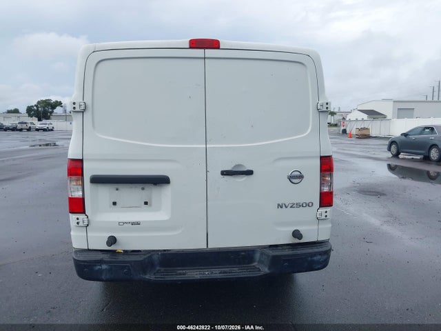 46242822 :رقم المزاد ، 1N6BF0KY6JN813838 vin ، 2018 Nissan Nv Cargo Nv2500 Hd Sv V6 مزاد بيع